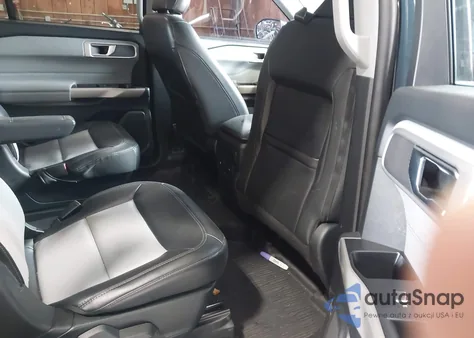 2022 Ford Explorer Xlt z USA, uszkodzony, nr VIN 1FMSK8DH7NGB94019